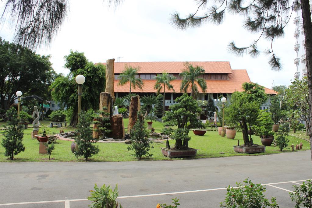 Saigon Park Resort Thuan An Екстер'єр фото